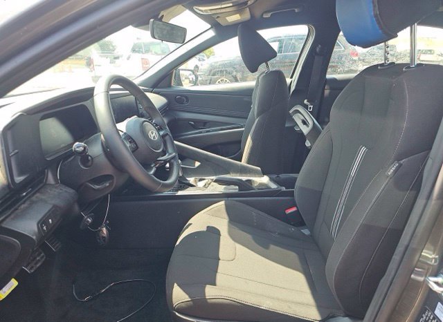 Used 2026 Hyundai Elantra Sport FWD image 9