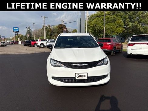 New 2025 Chrysler Voyager LX FWD image 3