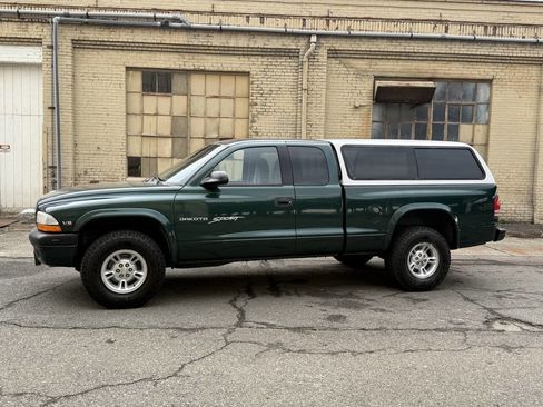 Used 1999 Dodge Dakota SLT image 4