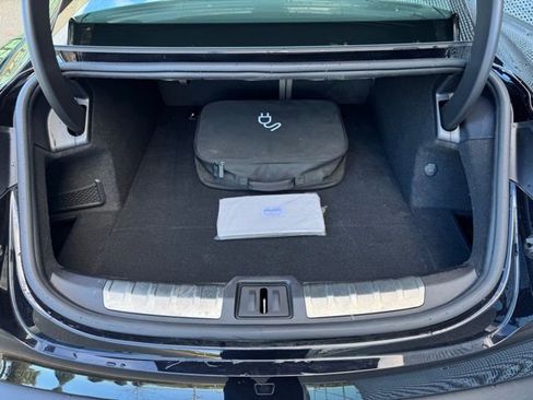 Used 2022 Porsche Taycan 4S image 19