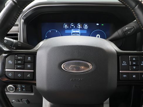 Used 2024 Ford F250 Platinum AWD/4WD image 14