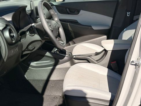 Used 2023 Hyundai Kona SEL image 5