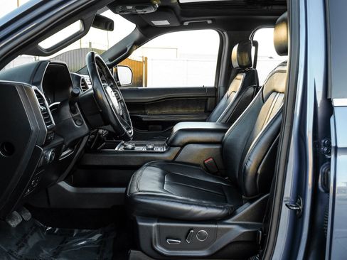 Used 2019 Ford Expedition Limited AWD/4WD image 4