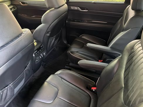 Used 2023 Hyundai Palisade Limited AWD/4WD image 16