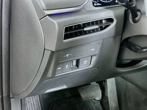 Used 2023 Hyundai Sonata Limited FWD image 17