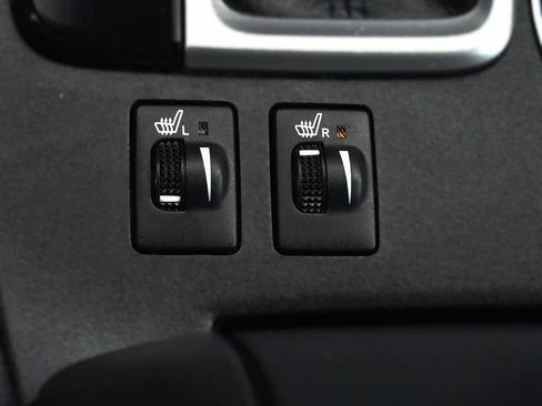 Used 2018 Toyota Highlander XLE image 25