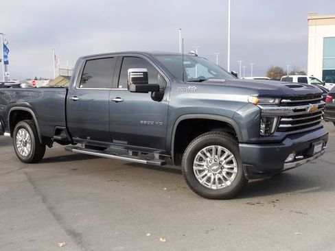 Used 2020 Chevrolet Silverado 3500 High Country w/ Technology Package image 6
