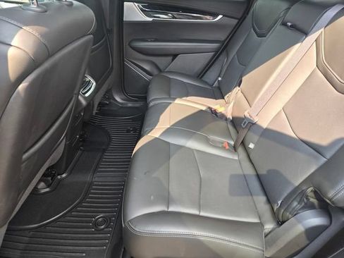Used 2023 Cadillac XT6 Premium Luxury AWD/4WD image 10