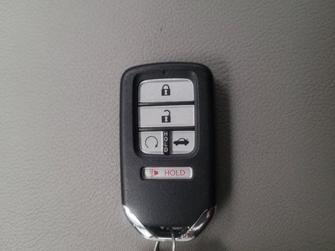 Used 2018 Honda Accord EX-L image 32