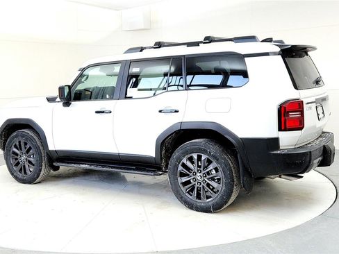 New 2026 Toyota Land Cruiser image 4