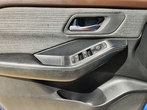 Used 2023 Nissan Rogue SV FWD image 22