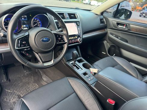 Used 2018 Subaru Outback 2.5i Limited AWD/4WD image 11