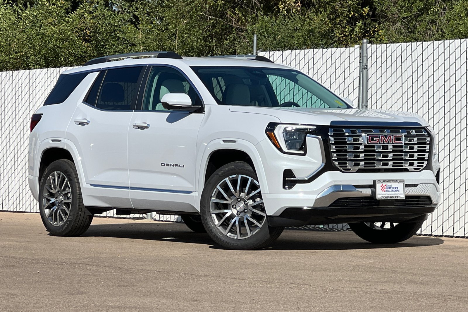 New 2027 GMC Terrain Denali AWD/4WD image 2