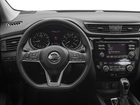 Used 2017 Nissan Rogue Sport SV w/ SV Premium Package AWD/4WD image 15