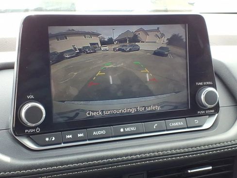 Used 2023 Nissan Rogue SV w/ SV Premium B Package FWD image 19