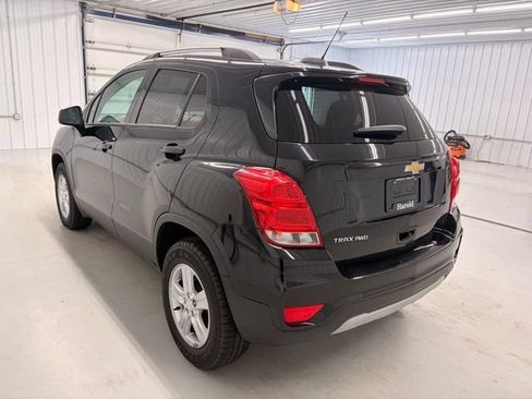 Used 2021 Chevrolet Trax LT AWD/4WD image 4