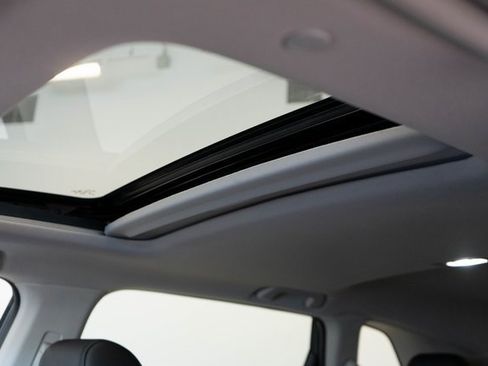 Used 2026 Honda CR-V EX-L image 4