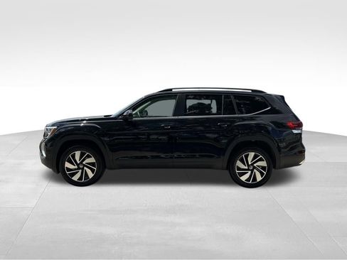 New 2026 Volkswagen Atlas SE FWD image 2