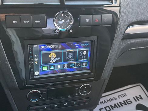 Used 2009 Ford Fusion SEL image 14