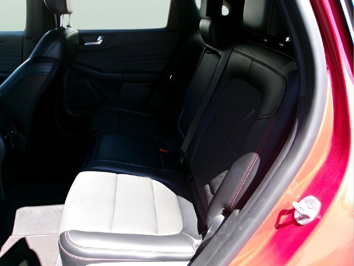 Used 2024 Ford Escape ST-Line FWD image 10