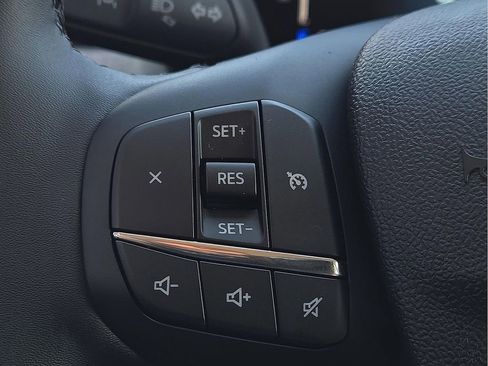 New 2025 Ford Maverick XLT w/ XLT Luxury Package image 17