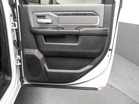 Used 2023 RAM 3500 Big Horn w/ Level 1 Equipment Group AWD/4WD image 38