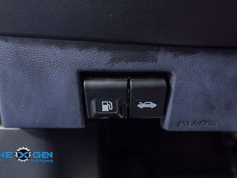 Used 2022 Nissan Kicks SV FWD image 13