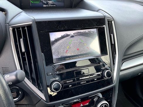 Used 2019 Subaru Forester Premium image 18