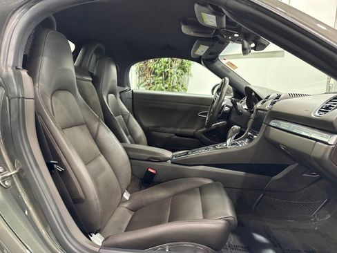 Used 2021 Porsche 718 Boxster image 52