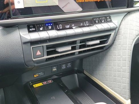 New 2026 Toyota Camry XLE AWD/4WD image 17