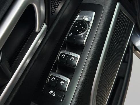 Used 2022 Kia Telluride LX FWD image 12