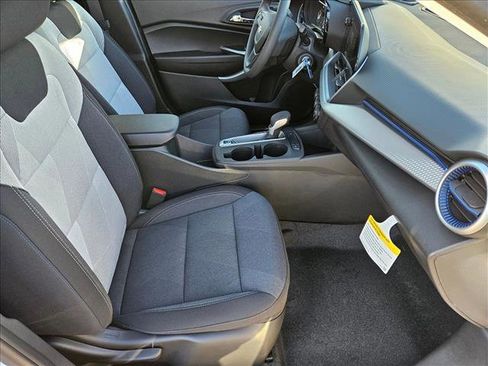 New 2026 Chevrolet Trax LS w/ Driver Confidence Package image 19