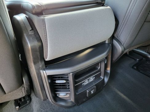 Used 2021 RAM 1500 Big Horn AWD/4WD image 30