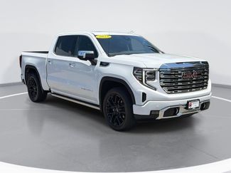 Used 2023 GMC Sierra 1500 Denali w/ Denali Reserve Package AWD/4WD video 1