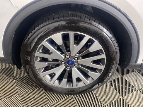 Used 2020 Ford Escape Titanium AWD/4WD image 21