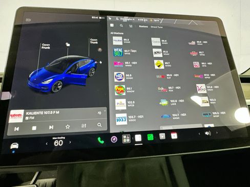 Used 2021 Tesla Model 3 Standard Range Plus RWD image 19
