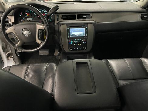 Used 2012 Chevrolet Suburban LT AWD/4WD image 8