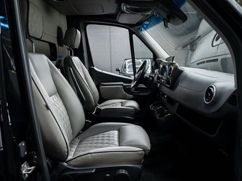 Used 2022 Mercedes-Benz Sprinter 3500 image 29