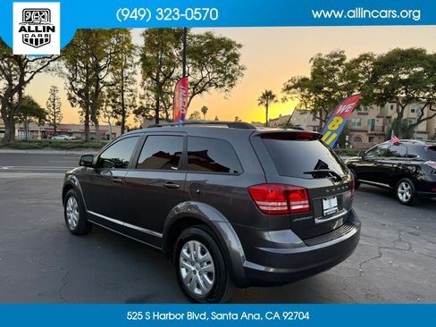 Used 2017 Dodge Journey SE w/ Flexible Seating Group FWD image 6
