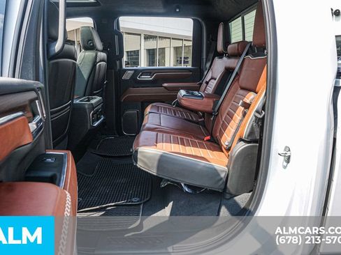Used 2024 GMC Sierra 3500 Denali Ultimate AWD/4WD image 20