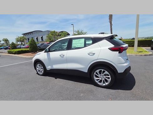 New 2027 Chevrolet Bolt LT w/ Comfort Package FWD image 23