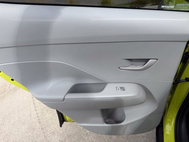 Used 2025 Hyundai Kona SEL AWD/4WD image 24