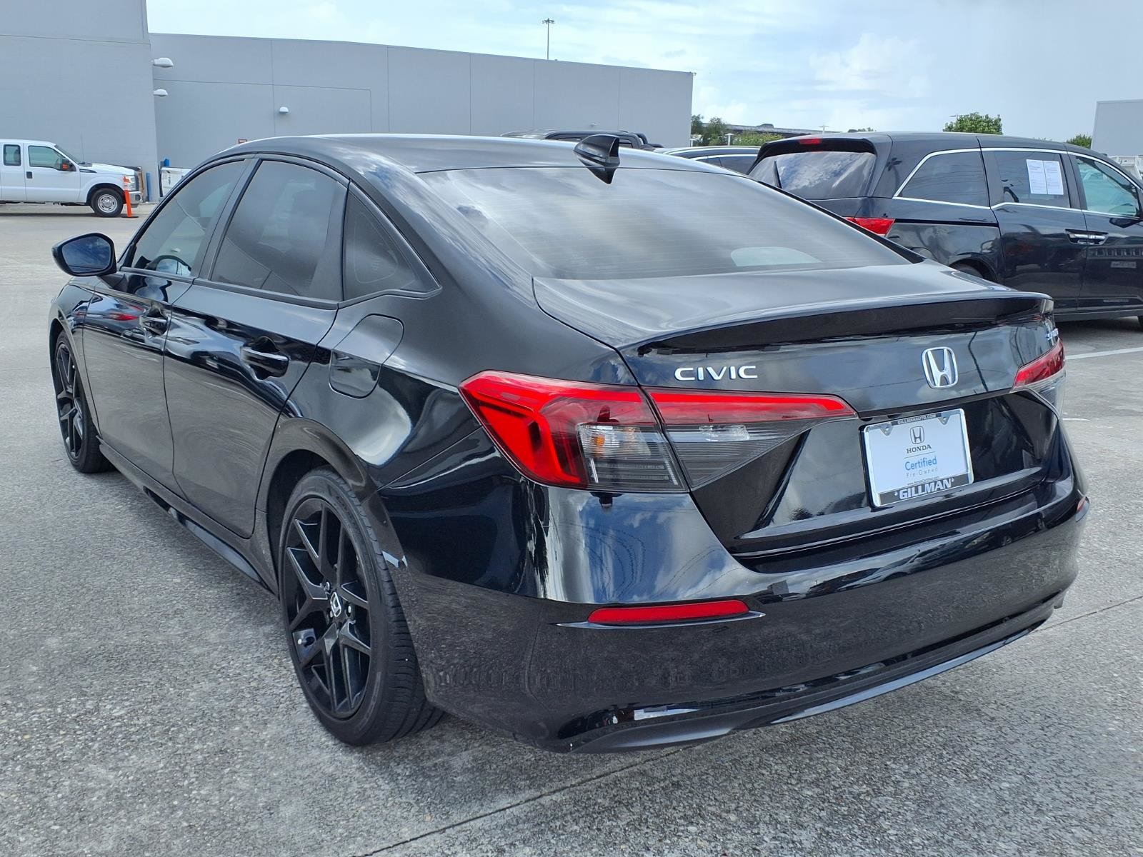 Used 2023 Honda Civic Sport image 3