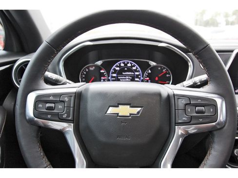 Used 2022 Chevrolet Blazer Premier w/ Enhanced Convenience Package FWD image 15