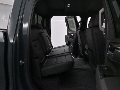 Used 2025 Chevrolet Silverado 1500 LT Trail Boss w/ Convenience Package II AWD/4WD image 32