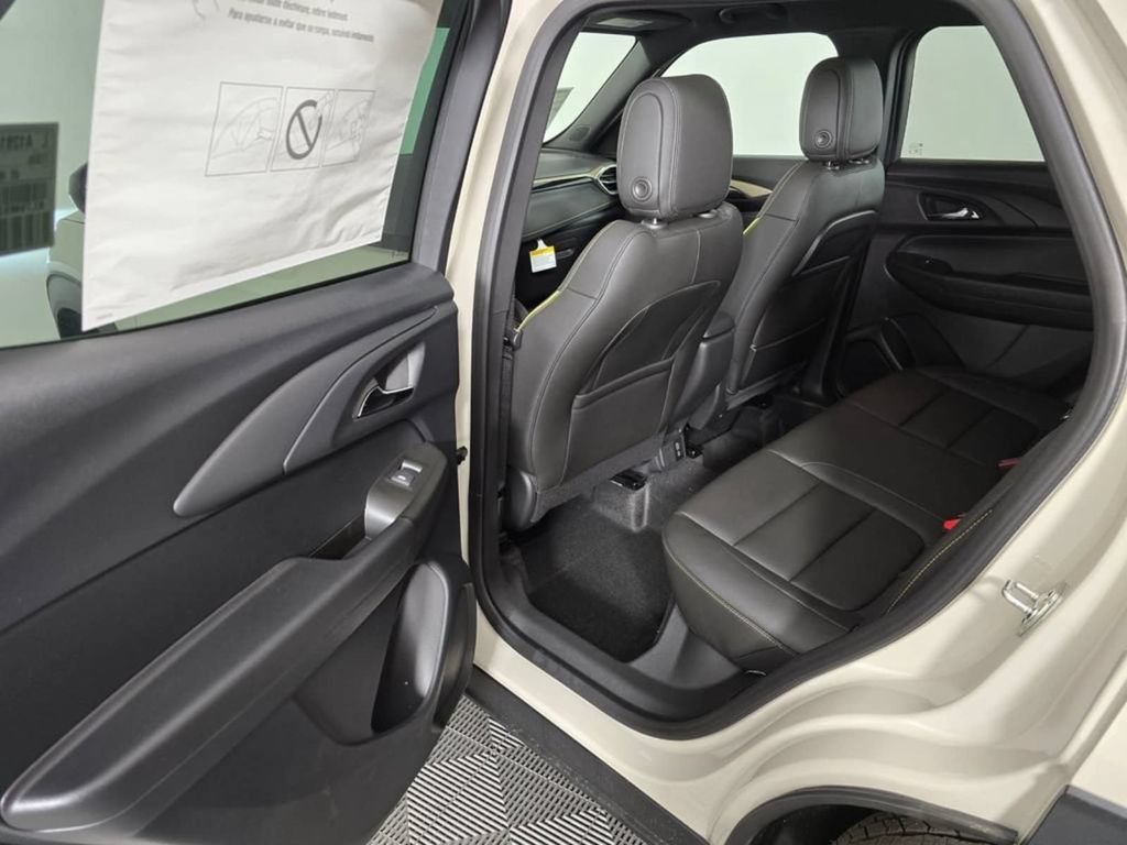Used 2026 Chevrolet TrailBlazer ACTIV w/ Convenience Package AWD/4WD image 17