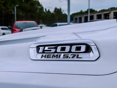 Used 2020 RAM 1500 Big Horn AWD/4WD image 3
