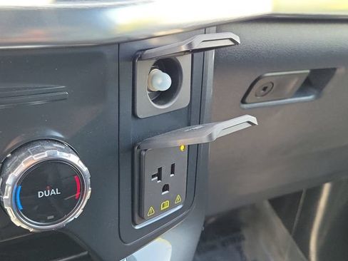 Certified 2022 Ford F150 Lariat AWD/4WD image 12