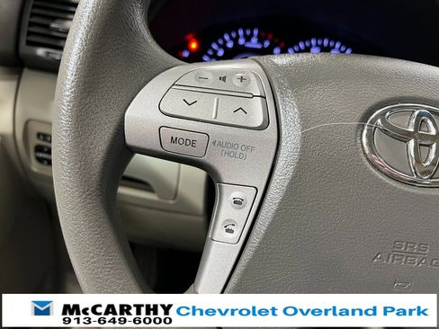 Used 2011 Toyota Camry LE image 13