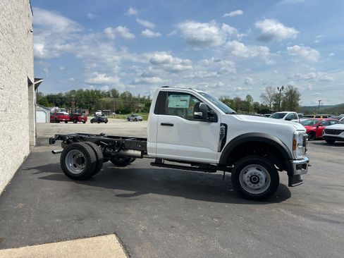 New 2026 Ford F550 4x4 Regular Cab Super Duty image 11